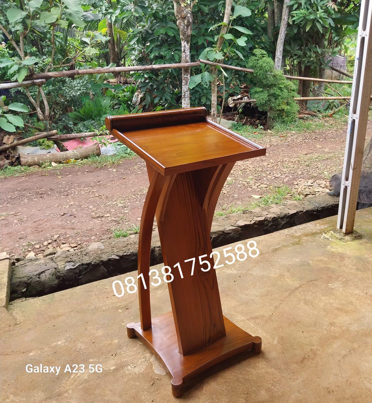 podium minimalis lengkung jati solid (1)
